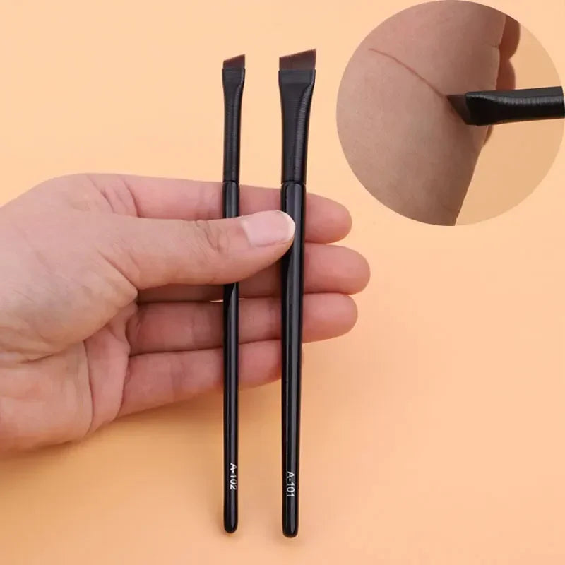 Angled Eyebrow Brush