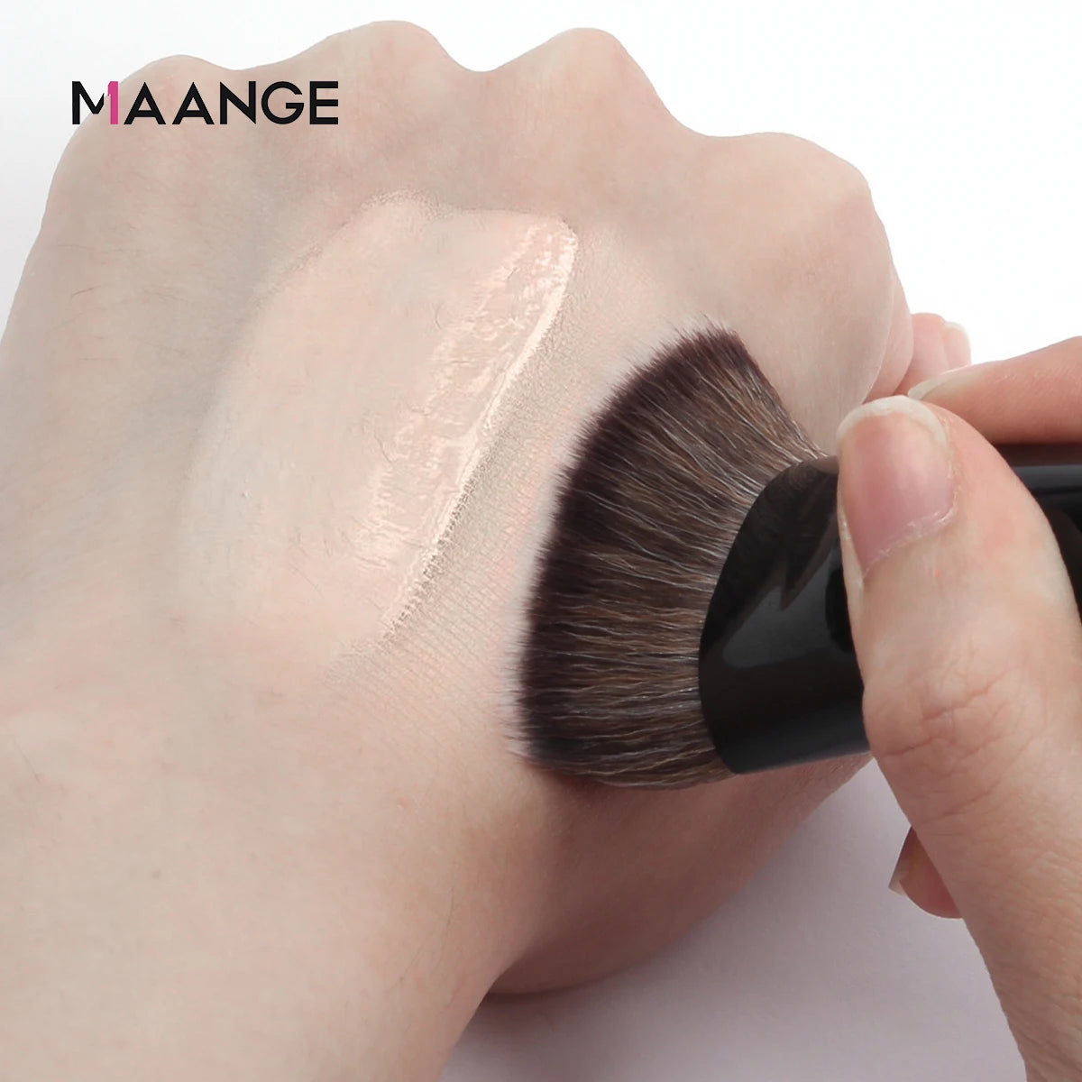 Flat Foundation Brush